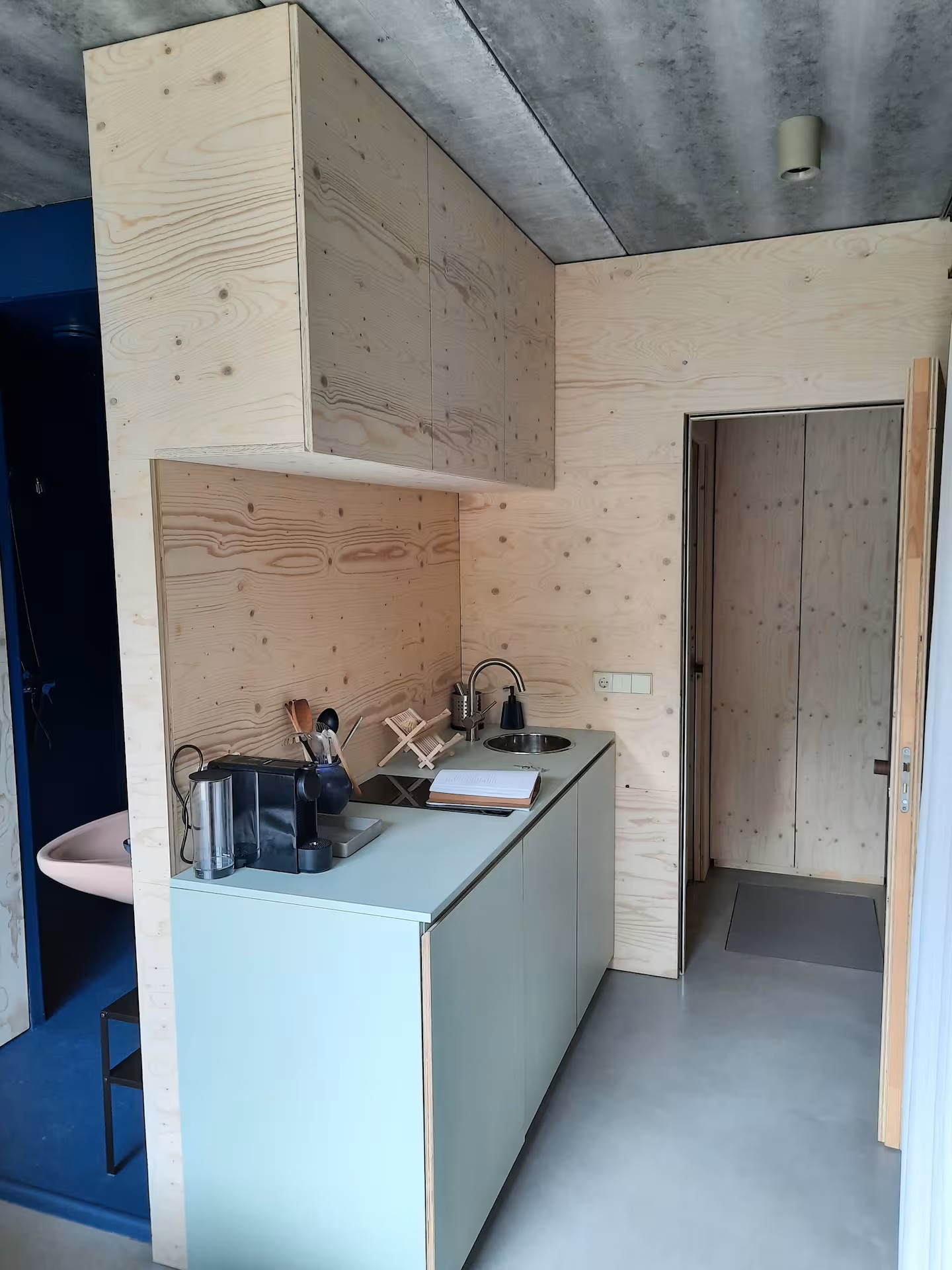 Studio te huur in Utrecht – Mr. J.M.M. Hamersplantsoen – foto 3