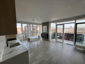 Appartement te huur 1800 euro Plein 1944, Nijmegen