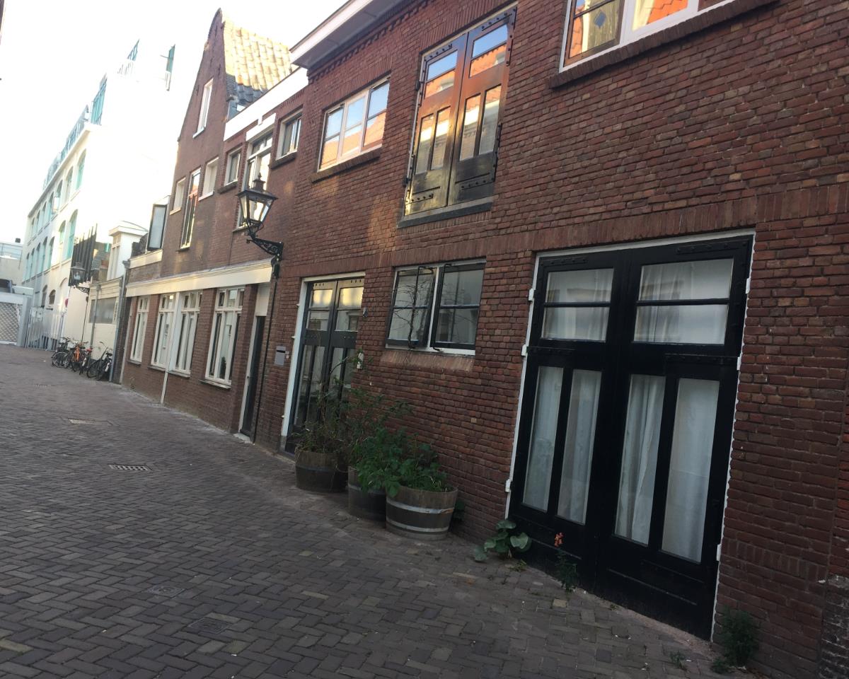 Kamer te huur in de Dwars Bolwerkstraat in Leiden