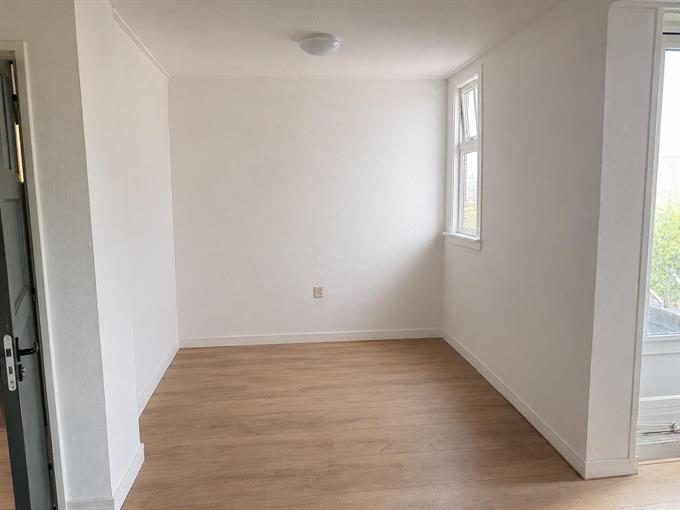 Zimmer bei J.C. Kapteynlaan In Groningen
