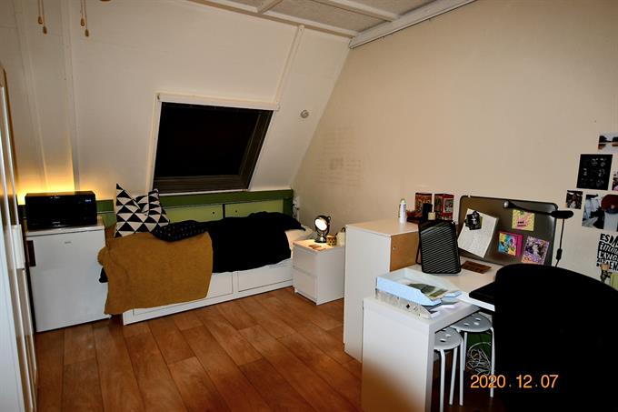 Kamer in Amsterdam, Jan Nautahof op Kamernet.nl: Zolderkamer, ruim, in een rustige omgeving
