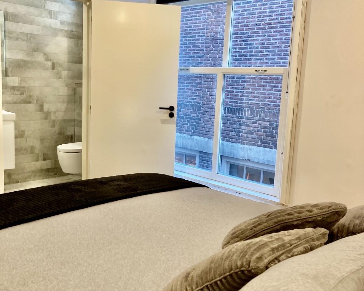 Kamer aan Heintje Hoekssteeg, Amsterdam 5
