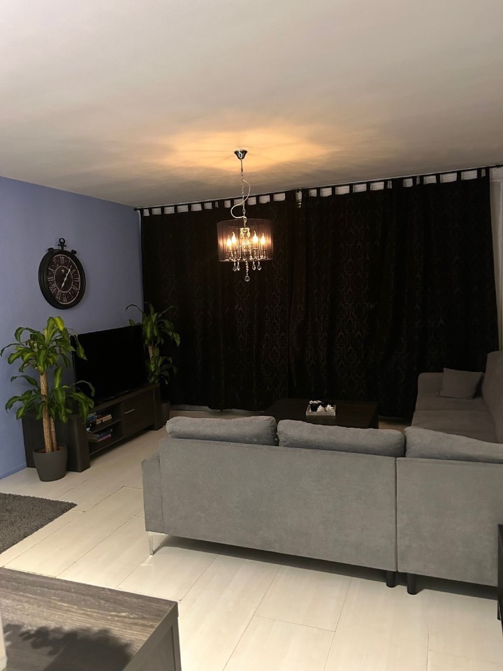 Kamer aan Keulsevaartstraat, Weesp 5
