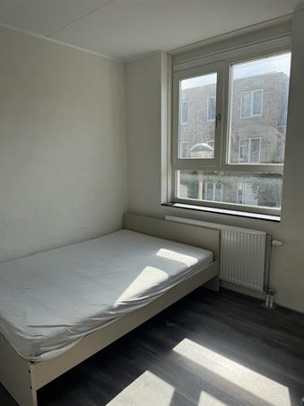 Kamer in Tilburg, Delflandstraat op Kamernet.nl: Lichte en volledig gemeubileerde kamer 