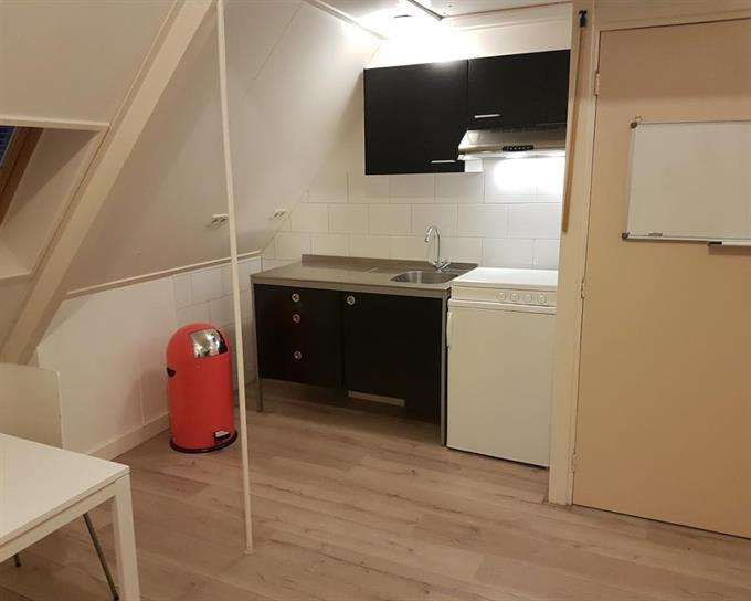 Studio bei Tweede Willemstraat In Groningen