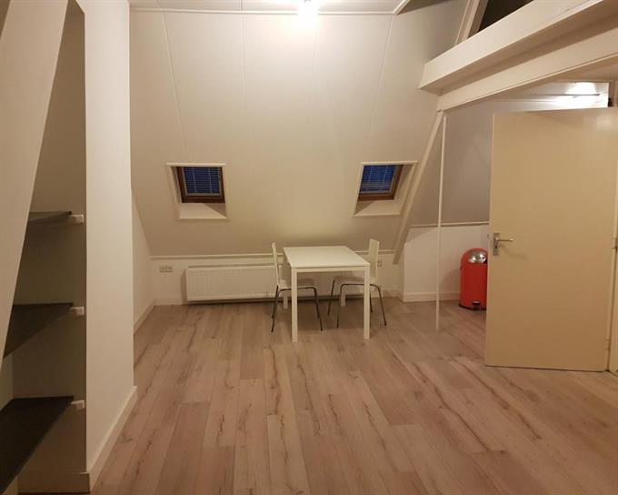 Studio bei Tweede Willemstraat In Groningen
