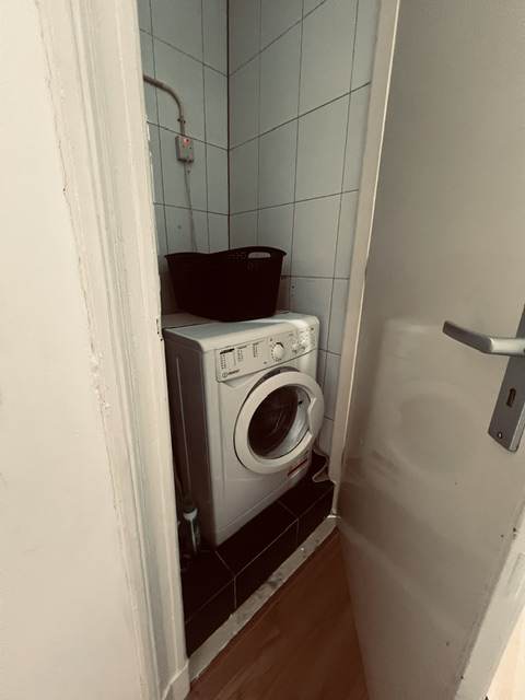 Studio aan Spoorsingel, Rotterdam 8