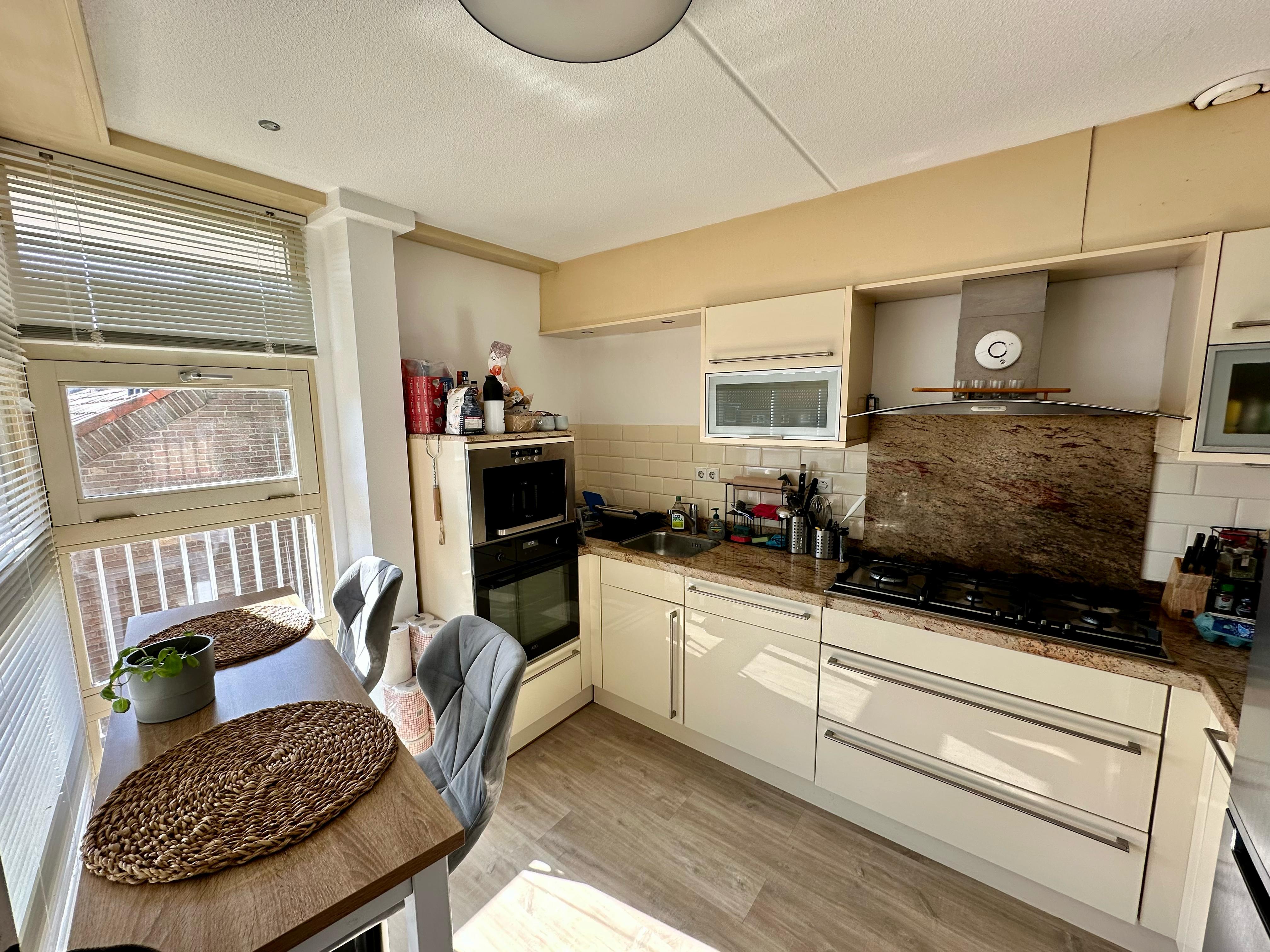 Appartement aan Melis Stokehof, Amsterdam 6