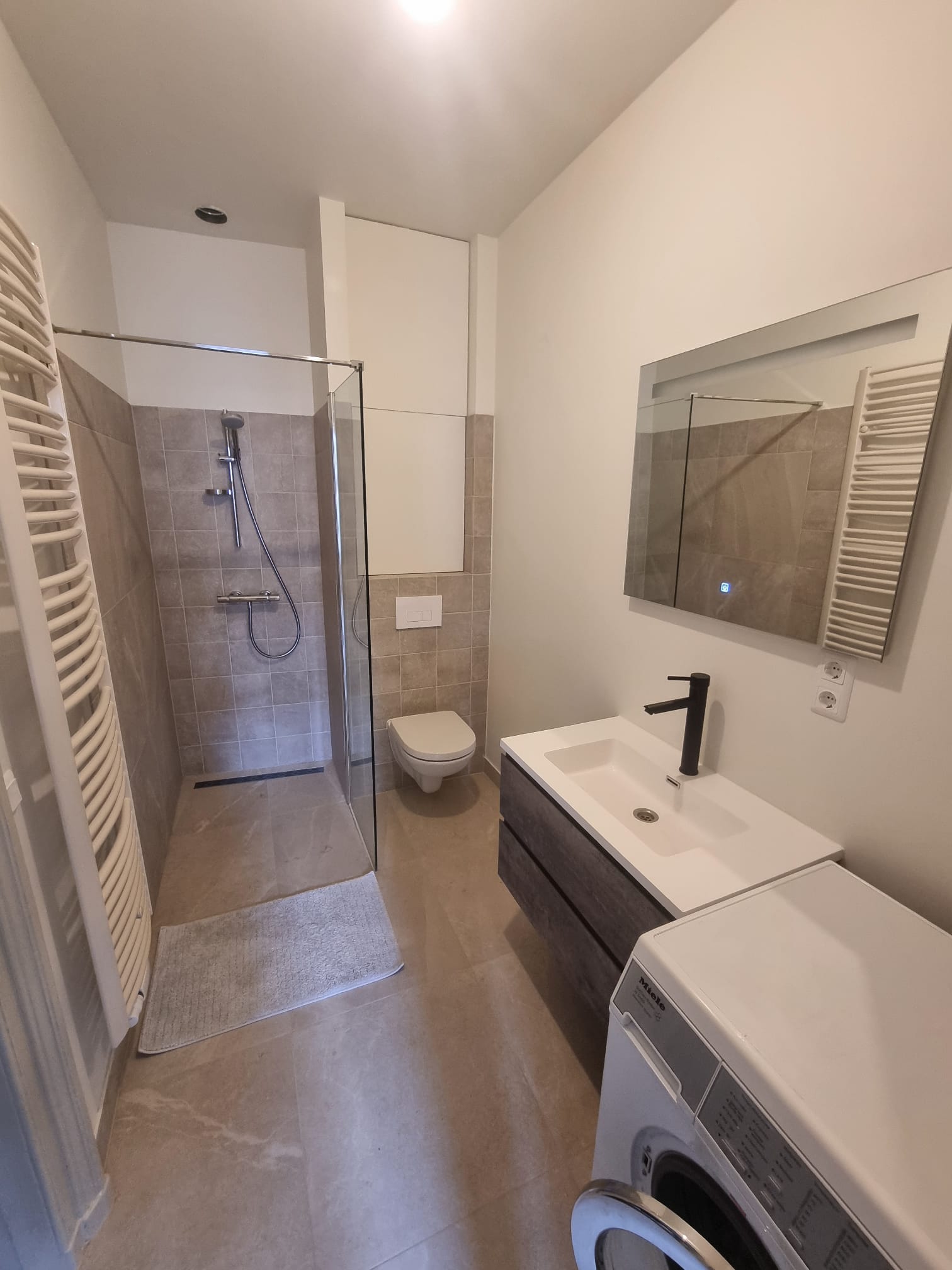 studios for rent on St. Stevenskerkhof
