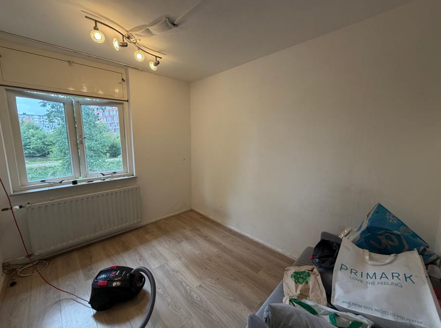 Kamer aan Avondsterlaan, Groningen 6