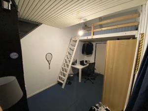 Room for rent 400 euro Voorstraat, Delft