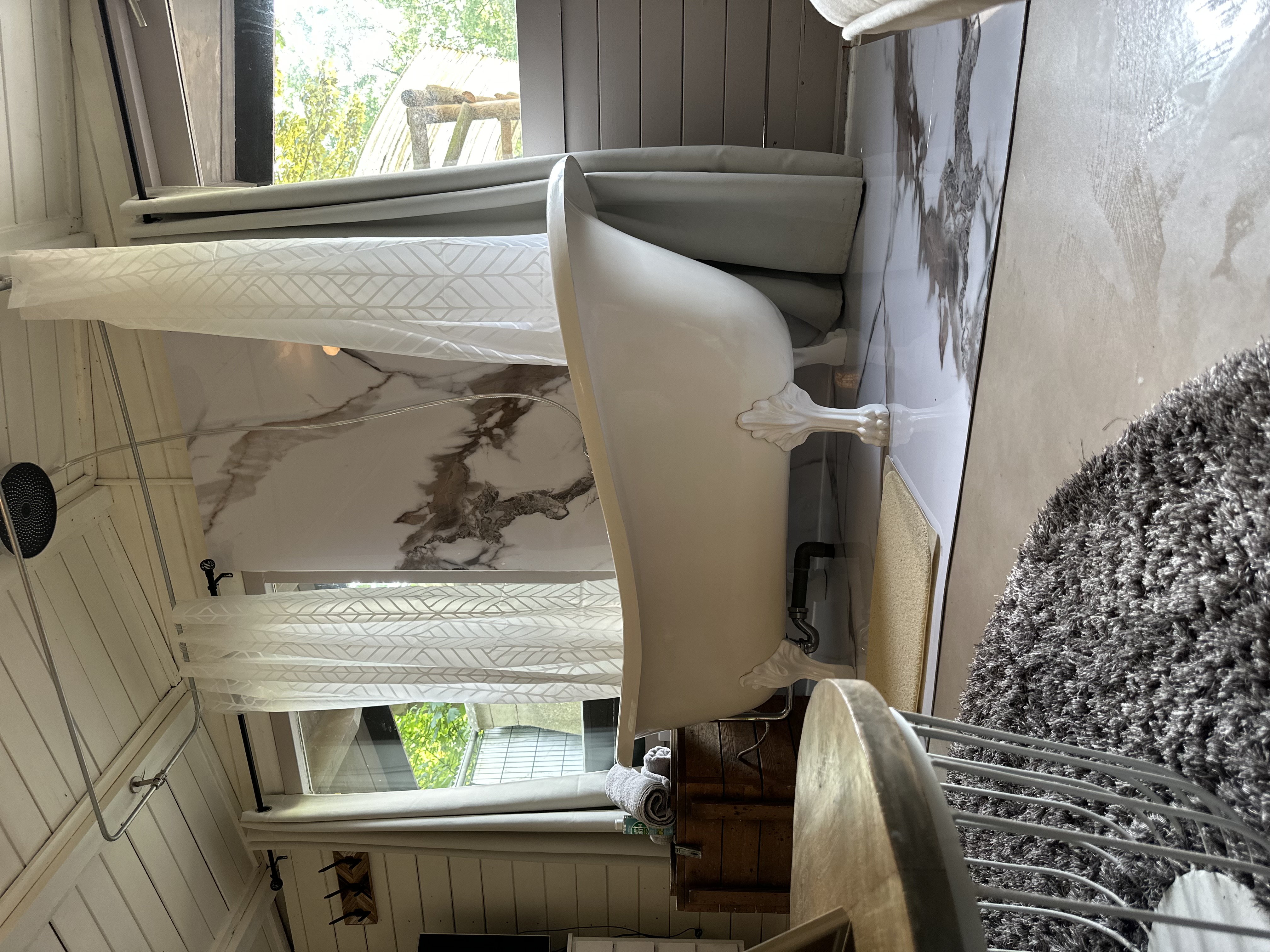 studios for rent on De Wering
