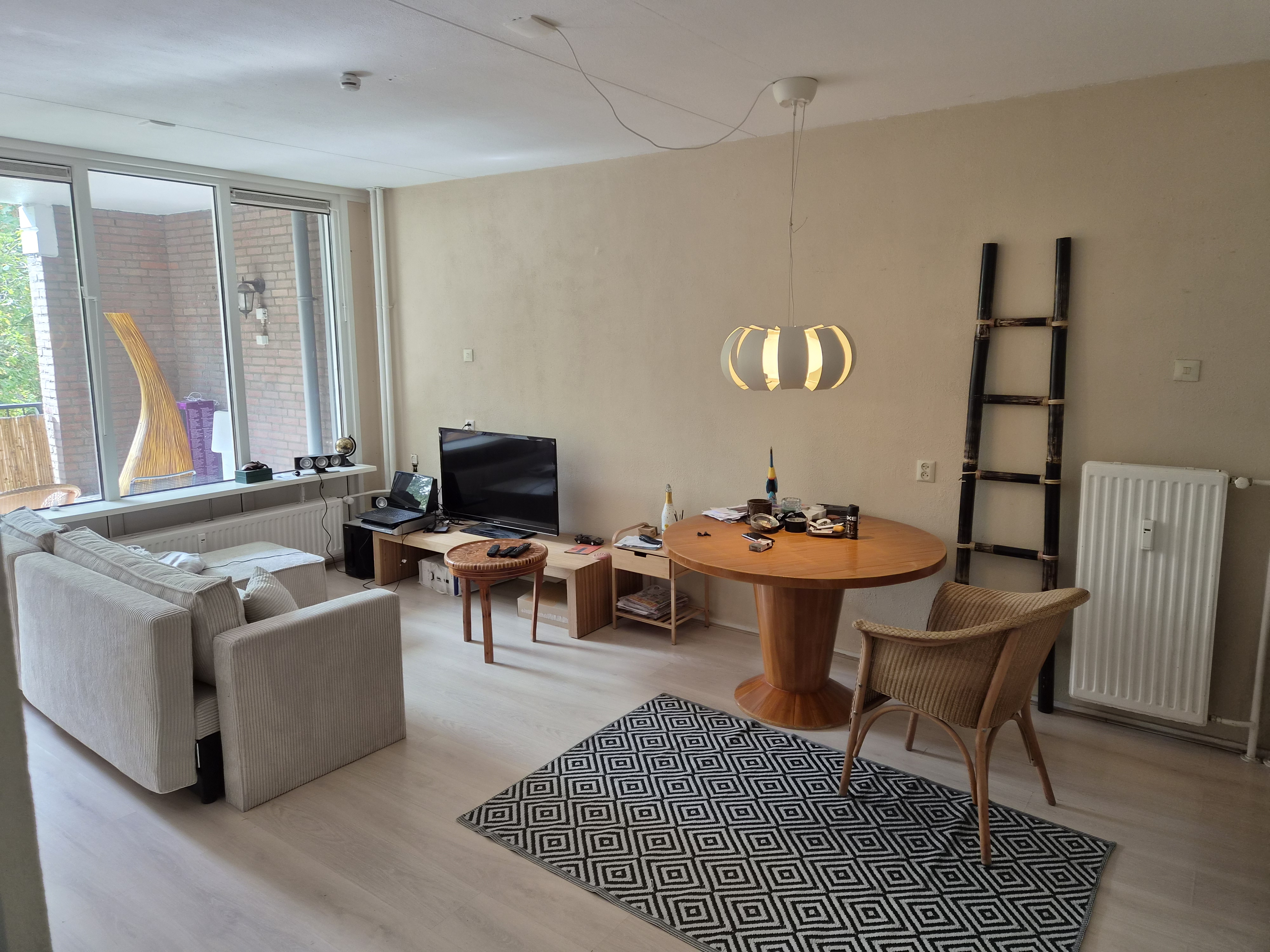 Kamer aan Tarwekamp, Diemen 6