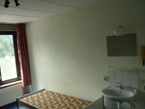 Room for rent 350 euro Heesbergstraat, Heerlen