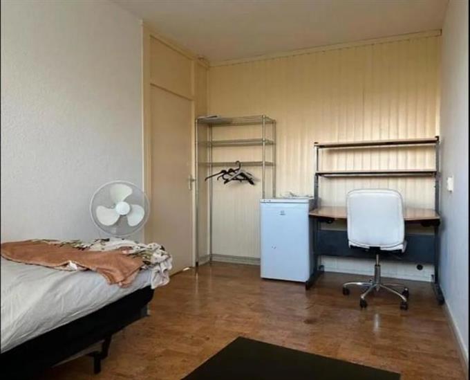 Zimmer bei Madeliefstraat In Rotterdam