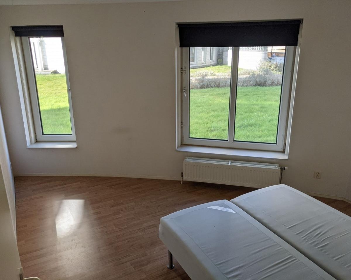 Kamer aan Omval, Amsterdam 10