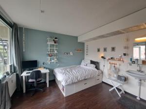 Room for rent 340 euro Molenstraat, Enschede