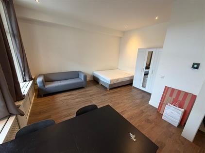 Studio te huur 1660 euro Ferdinand Bolstraat, Amsterdam
