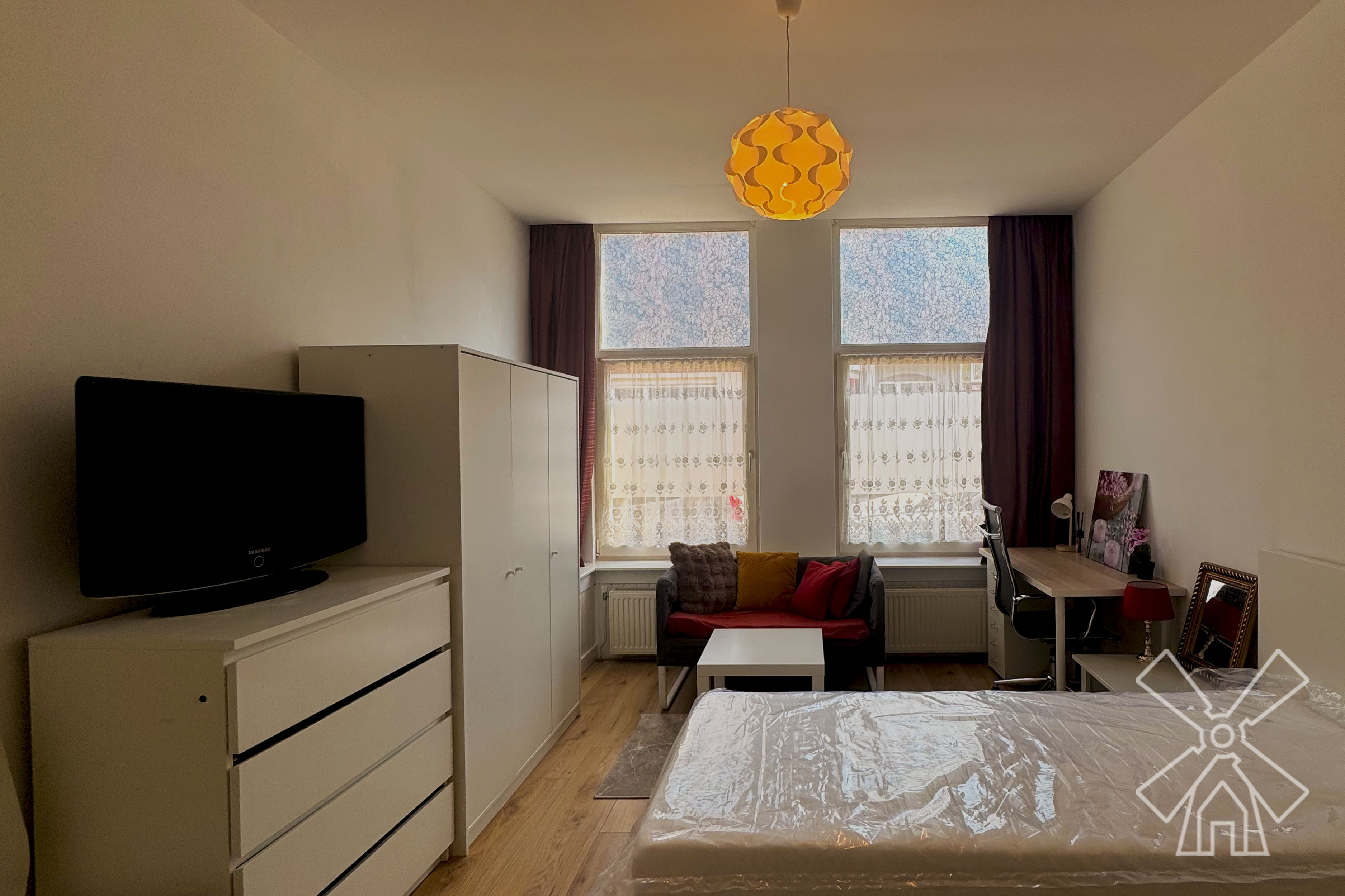 1-pièce studio et chambres de 15 m²