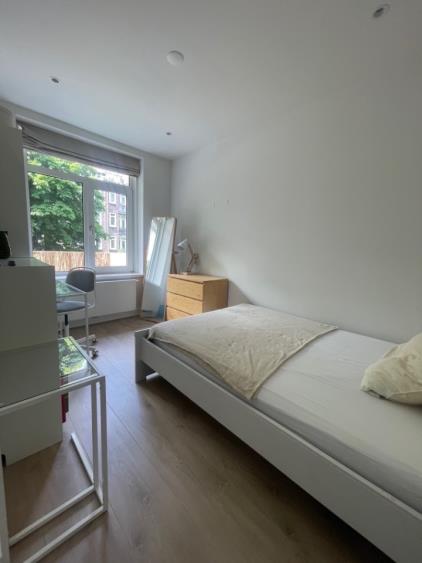 Room for rent 1350 euro Baarsjesweg, Amsterdam