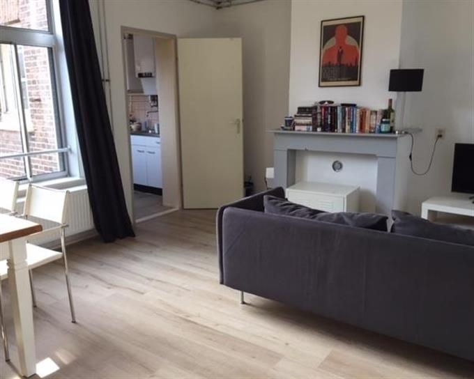 Kamer in Amsterdam, Derde Hugo de Grootstraat op Kamernet.nl: One bedroom (old west) - august