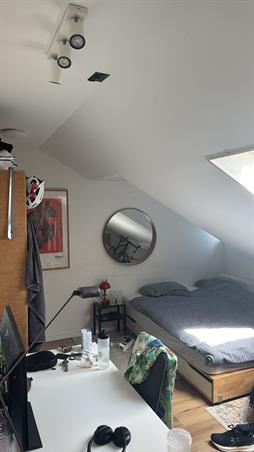 Zimmer bei Mathenesserdijk In Rotterdam