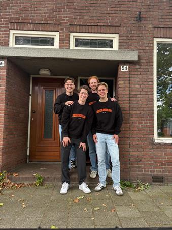 Kamer in Enschede, Borstelweg op Kamernet.nl: Casa Nikolokolos
