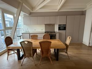 Appartement te huur 4500 euro Stadhouderskade, Amsterdam