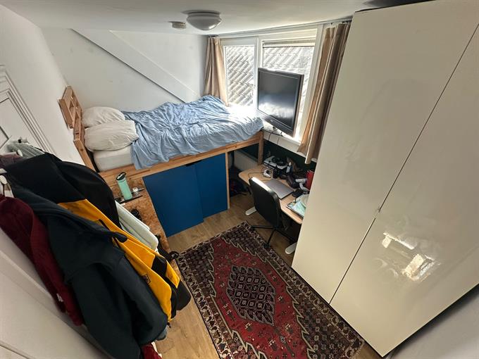 Kamer in Rotterdam, Nieuwe Binnenweg op Kamernet.nl: 🏠 Roommate wanted | Nieuwe Binnenweg, Rotterdam  