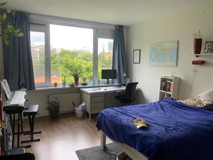 Room for rent 700 euro Mathenesserlaan, Rotterdam