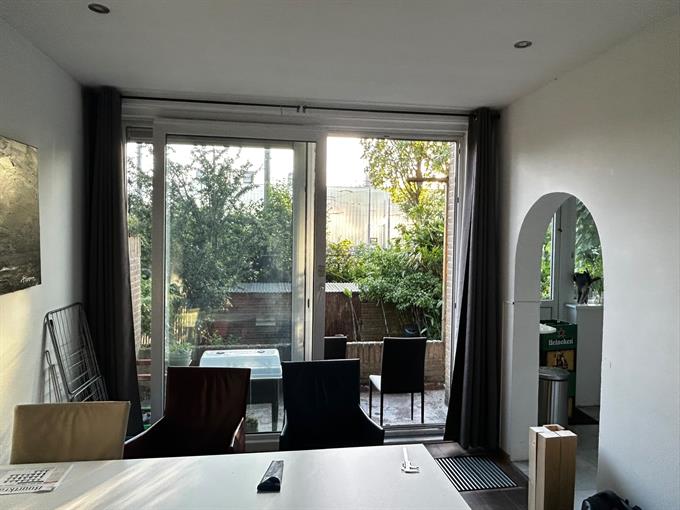 Zimmer bei Zonnebloemstraat In Rotterdam