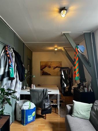 Kamer in Tilburg, Dr. Nolensstraat op Kamernet.nl: GEZELLIGE RUIME KAMER MET WASTAFEL