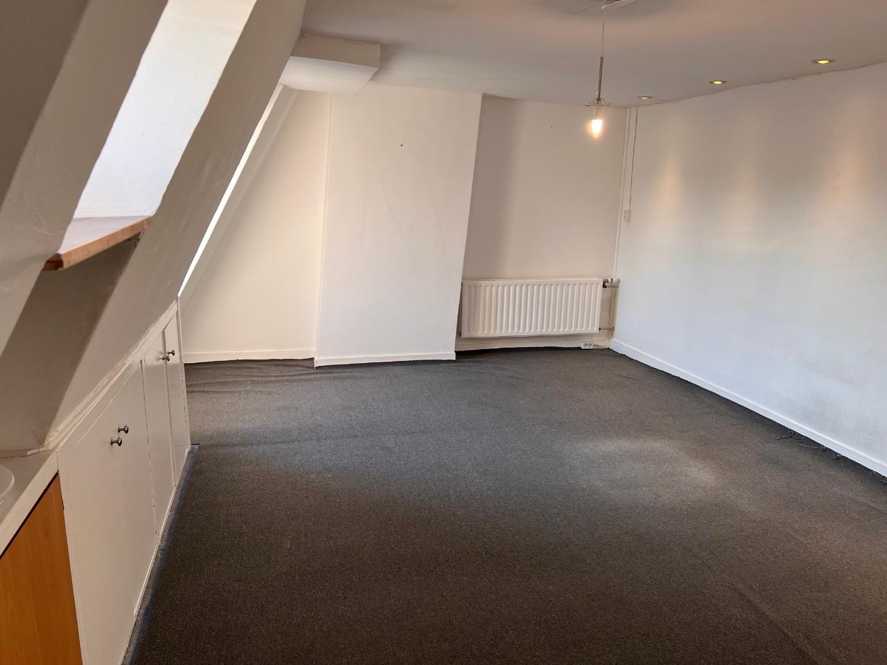 Kamer te huur in Amsterdam – Da Costastraat – foto 1