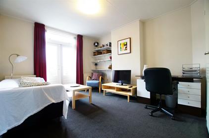 Studio te huur 1015 euro Bergse Dorpsstraat, Rotterdam