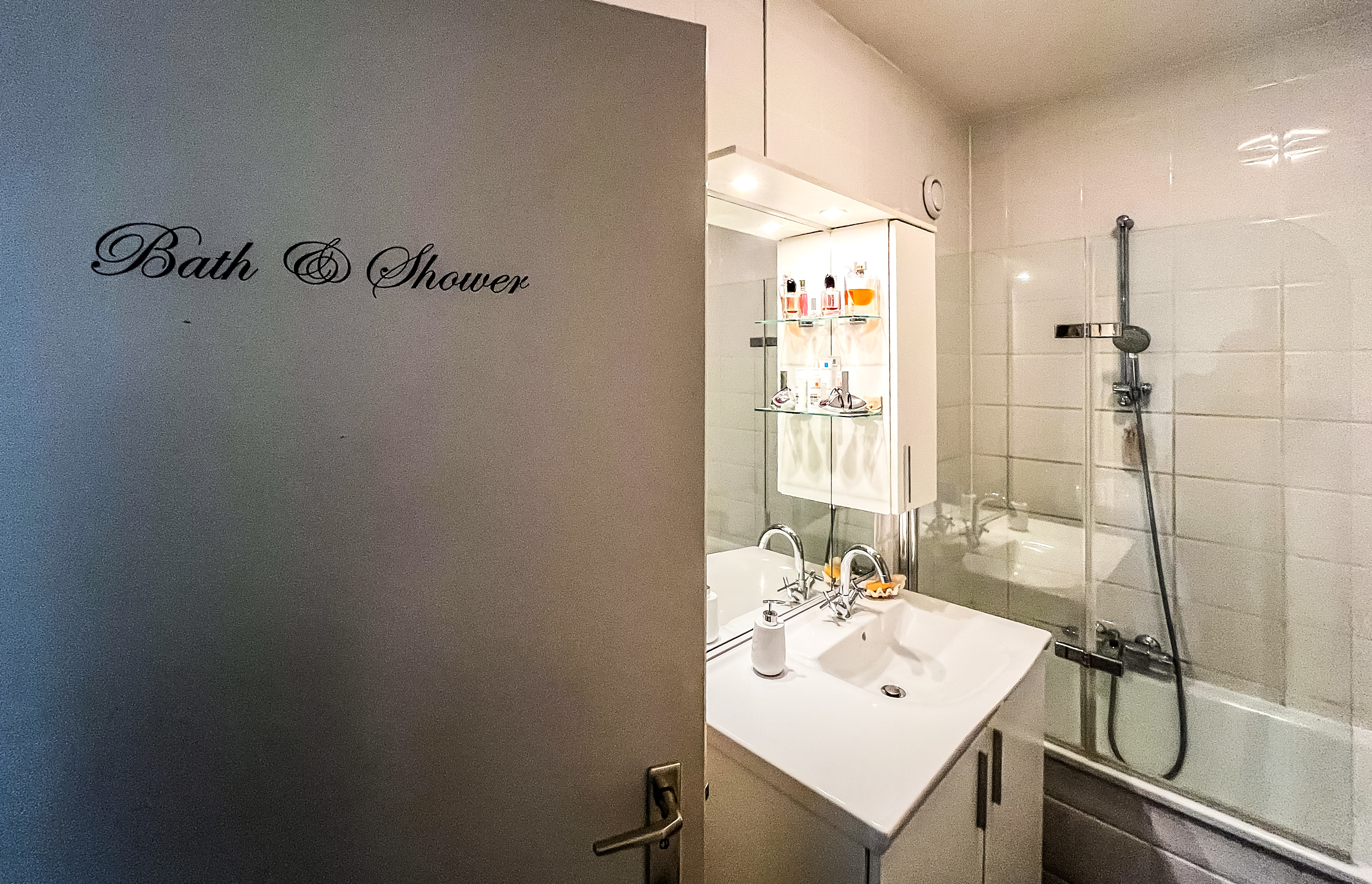 Kamer aan Leusdenhof, Amsterdam 8