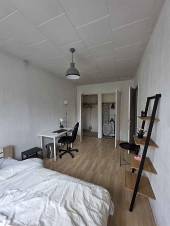 Zimmer bei Schilderstraat In Rotterdam