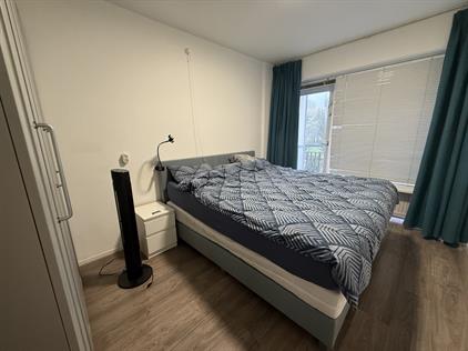 Room for rent 1050 euro Burgemeester Hogguerstraat, Amsterdam