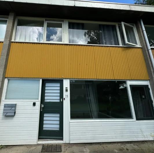 Kamer aan Vleerackers, Emmen 6