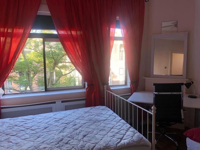 Zimmer bei Van der Haerstraat In Den Haag