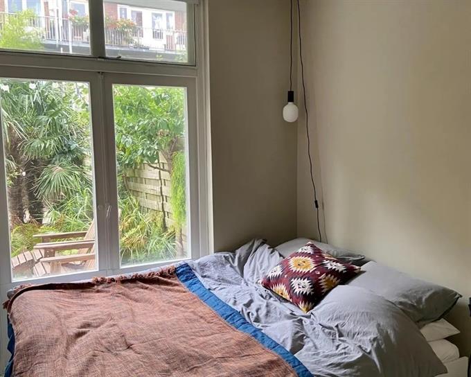 Zimmer bei Orteliusstraat In Amsterdam