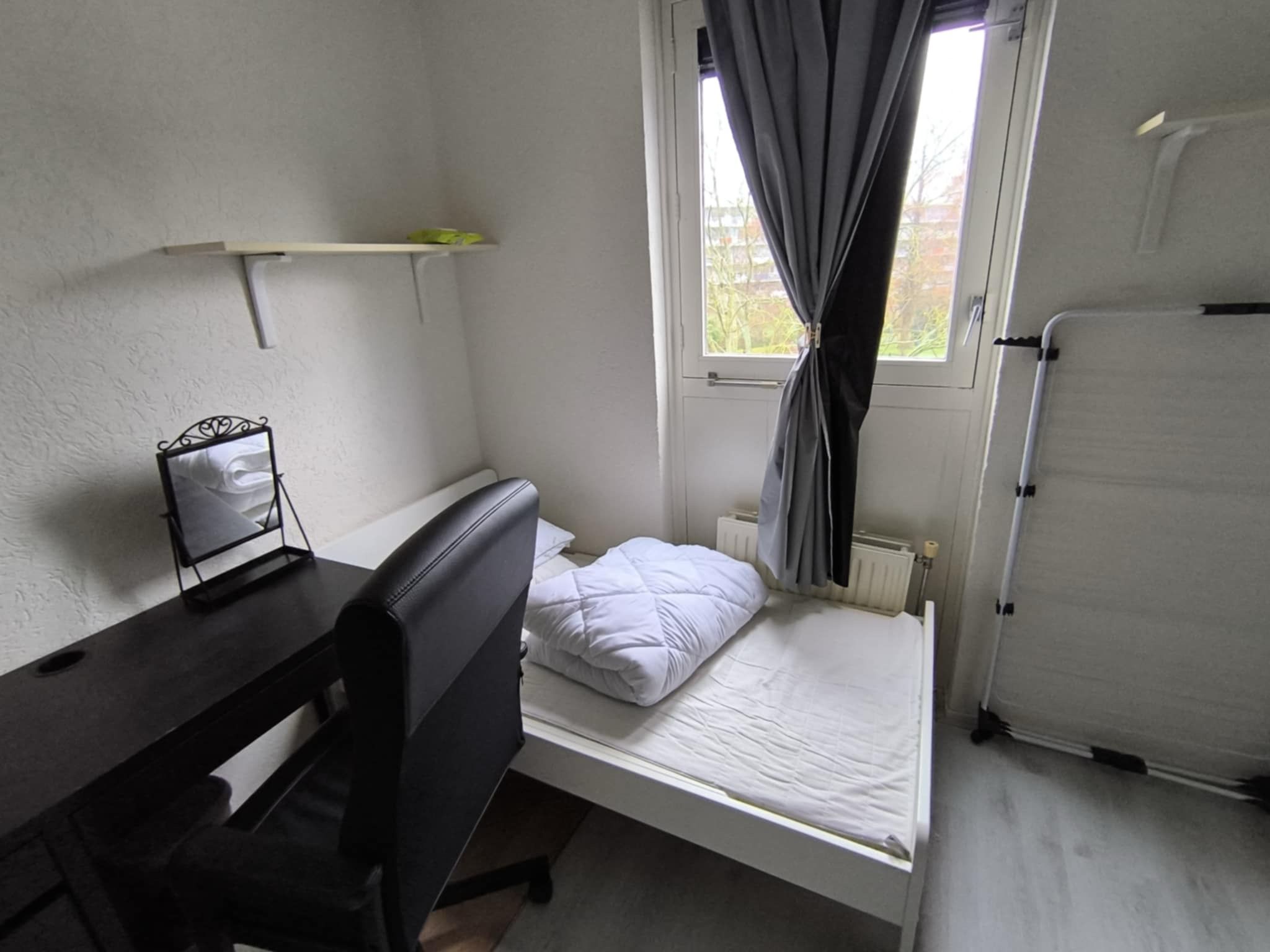 Kamer te huur in Leiden – Valkenpad – foto 3