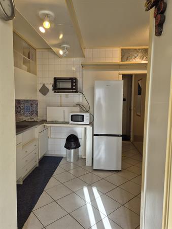 Kamer in Amsterdam, Kerstomaatplantsoen op Kamernet.nl: compact ingericht appartement