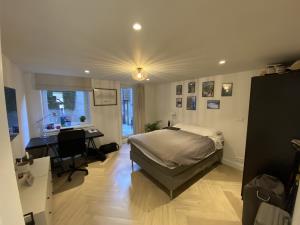 Kamer te huur 990 euro Overtoom, Amsterdam