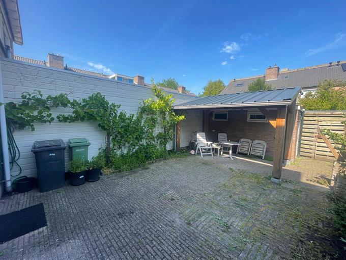 Kamer in Groningen, Ranonkelstraat op Kamernet.nl: Kamer naast Zernike te huur