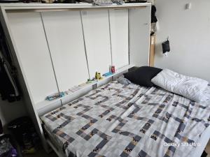 Room for rent 730 euro Allard Piersonlaan, Den Haag