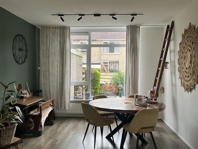 Kamer in Groningen, Zandsteenlaan op Kamernet.nl: Fijn huis in rustige buurt 
