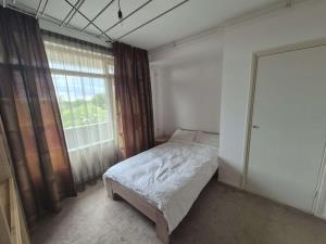 Kamer te huur 1080 euro Van Woustraat, Amsterdam