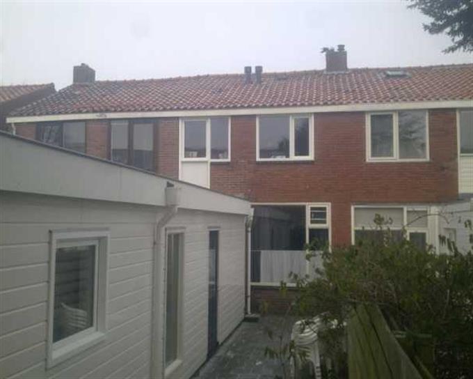Kamer in Leeuwarden, van Loonstraat op Kamernet.nl: KAMER MET EIGEN KEUKENBLOK en wastafel