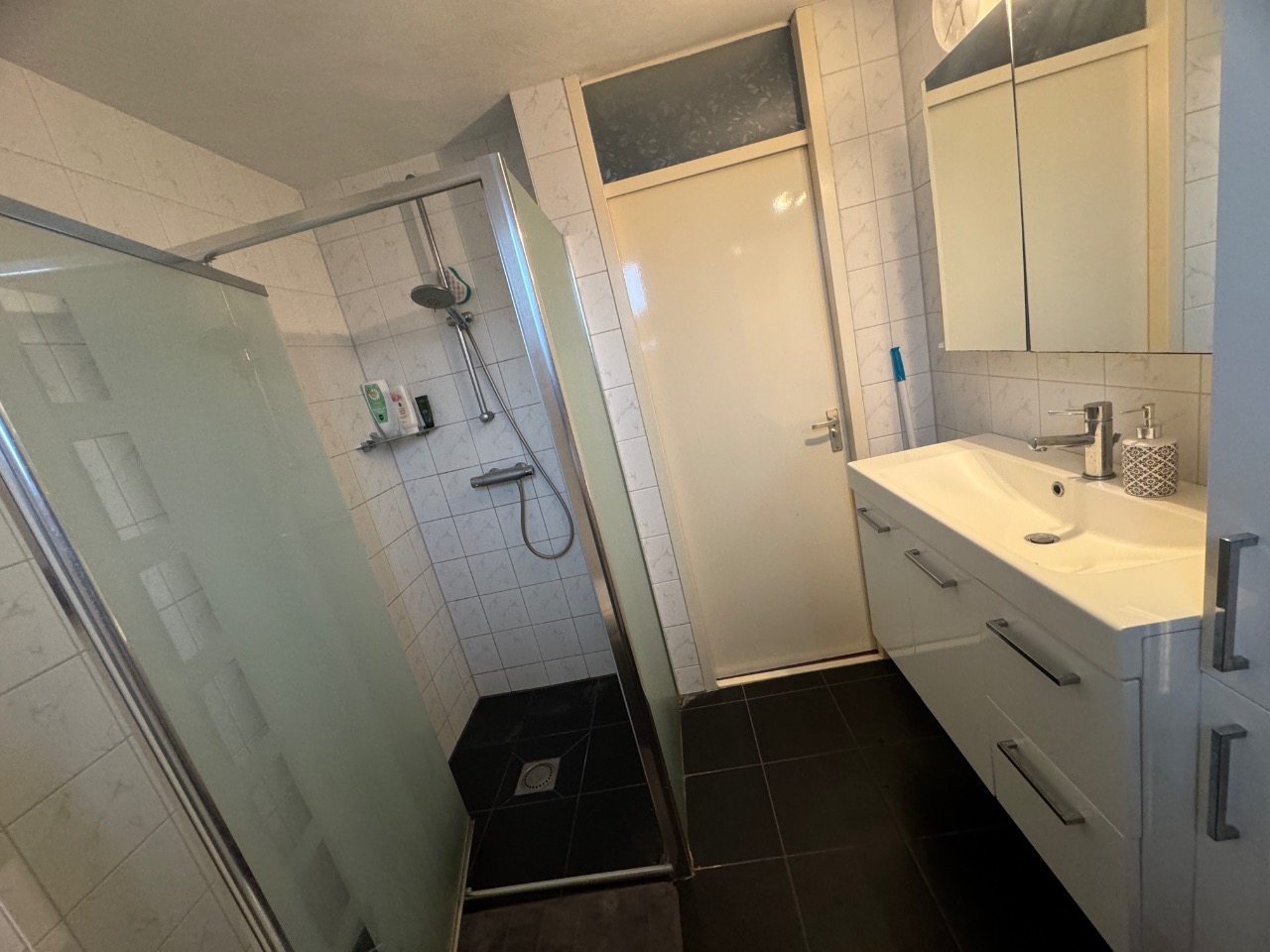 Kamer aan Sont, Hoofddorp 6