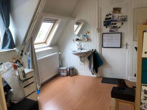 Room for rent 300 euro Gratamastraat, Groningen